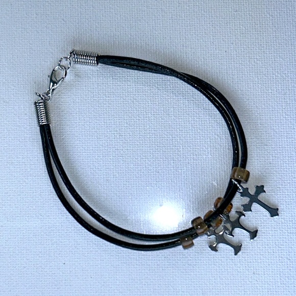 Handmade Unisex Black Leather Beaded Bracelet 3 Cross Charms Biker Goth Boho - Picture 1 of 5